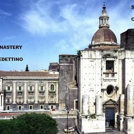 Benedettini - Exclusive & Monastery View Apartment *