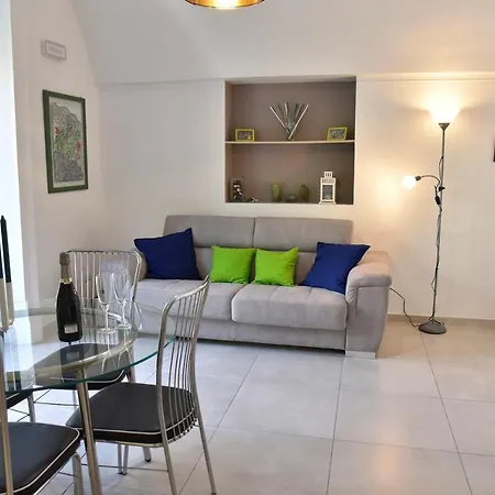 Benedettini - Exclusive & Monastery View Apartment